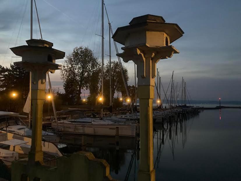 Apartamento Zawia Apartman Balatonföldvár Exterior foto